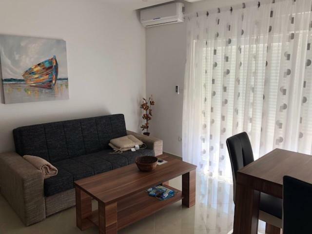 Apartmani Sanja Marina Bagian luar foto